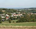 Archivbild: roh
Friedenfels am Südhang des „Hohen Steinwalds“ verwöhnt nicht nur im Sommer mit viel Sonne und bester Aussicht.