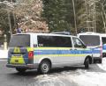 Bild: Gabi Schönberger
Unterstützt wurde die Weidener Polizei beider Suche nach dem Täter, der in Weiden eine Senioren überfallen hat von der Bayerischen Bereitschaftspolizei, Polizeihunden und einem Hubschrauber. Der Mann ist weiter flüchtig.
