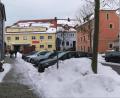 Bild: Portner
Einen freien Parkplatz findet man am Marktplatz von Oberviechtach meistens. Dafür sorgt die Parkscheiben-Regelung mit einer maximalen Standzeit von zwei Stunden. Doch auch die Anwohner wollen ihr Auto vorm Haus abstellen.