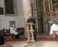 Bild: jzk
Pastoralreferent Alfred Kick (rechts) erklärte kurz die Bedeutung der Charta Oecumenica. Auch die Pfarrerin Kathrin Spies und der katholische Seelsorger Thomas Kraus folgten seinen Worten.