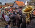 Bild: Bernhard Eckstein/exb
Einen Faschingszug wie in den vergangenen Jahren (im Bild die Veranstaltung 2018) früher wird es dieses Jahr in Münchenreuth nicht geben.