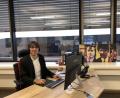 Bild: wro
Oberstudiendirektor Thomas Metzler hält den Kontakt zu den Kollegen an seinem Schreibtisch aufrecht. "Trotz Lockdown wird weiter unterrichtet". betont er.