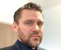 Bild: Thomas Ebeling/exb
Strenger Blick und dichter Bart: Landrat Thomas Ebeling hat sich während des Lockdowns einen Bart wachsen lassen. Als er das Bild postet, füllt sich die Kommentarspalte in Windeseile.