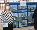 Bild: gf
Besprechen die Lage an der Grundschule Poppenricht: Rektorin Janina Schmidt (links) und Zweiter Bürgermeister Hermann Böhm. Im Bedarfsfall bietet die Schule den Kindern Leihtablets an.