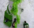 Bild: gz
Die Schneefrau mit ihrem neongrünen Outfit erinnerte nur wenige Tage an die tolle Faschingszeit der Marktweiber.
