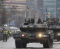 Bild: Mindaugas Kulbis
Die Bundeswehr ist in Litauen beliebt. Vor zwei Jahren nahmen deutsche Soldaten mit ihre Leopard-2-Panzern an der Militärparade zum 100. Jahrestag des litauischen Militärs am Tag der Streitkräfte teil.