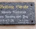 Bild: fsb
Bereits im Juli 2016 war eine Gedenktafel über die "Goldene Straße" am evangelischen Gemeindehaus enthüllt worden.
