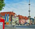 Bild: twi
In exponierter Lage: Der ehemalige "Gasthof zum schwarzen Bären" (links, grünes Gebäude) trägt wesentlich zur Ansicht des Marktplatzes bei