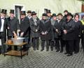 Archivbild: Dobmeier
Die seit Jahren gepflegte Tradition des Gelbeutelwaschens des Stammtisches der Höslbräu-Schänke in Rothenstadt ist heuer wegen der Corona-Beschränkungen ins Wasser gefallen.