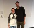 Bild: Hennig/exb
Sara Hennig mit ihrem großen Idol. Die Letzauerin traf Dirk Nowitzki im Dezember 2019 beim "Game Changer Programm" in Düsseldorf.