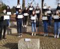 Bild: Realschule Auerbach/exb
Stolz halten die Schüler der Klasse 10c ihre DELF-Diplome in den Händen.
