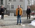 Bild: exb/Landkreis Tirschenreuth/Stefan Malzer
Patrick Oroudji ist der neue stellvertretende Leiter der Kreismusikschule. Dazu gratulierten (von links) Personalchef Walter Brucker, Landrat Roland Grillmeier, KMS-Leiter Tobias Böhm und Personalrat Max Bindl.
