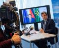 Bild: Peter Kneffel
Bayerns Ministerpräsident Markus Söder nimmt in der Staatskanzlei an einer Online-PK von Bayern und Sachsen zur Covid-19-Allianz der beiden Bundesländer teil.