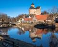 Bild: sds
Die Burg Falkenberg spiegelt sich im Wasser der Waldnaab.