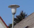 Bild: amö
Schon zu einer älteren Lampen-Generation zählt diese Straßenlaterne in Winklarn. Der Marktgemeinderat hat einen Grundsatzbeschluss zur Umstellung auf LED-Technik gefasst.