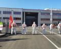 Bild: IG Metall/exb
Beschäftigte der Hamm AG protestieren am Montag mit einer "WarmUp"-Veranstaltung bei der Hamm AG gegen die Forderung der Arbeitgeber, die eine erneute Nullrunde wollen.
