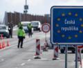 Symbolbild: Robert Michael/dpa
Von der Europäischen Union wird es wohl keine zusätzlichen Impfdosen für das bayerisch-tschechische Grenzgebiet geben. Ein anderer Impfstoff wartet unterdessen auf die Zulassung in der EU.