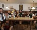 Bild: Wolfgang Steinbacher
Die Boazn Briada lassen sich die gute Laune nicht verderben. Wenn niemand zu einem Bockbierfest gehen kann, bringen die fünf Jungs es eben zu den Ambergern und Amberg-Sulzbachern nach Hause. In einem Youtube-Video spielen sie eine knappe halbe Stunde lang Musik.