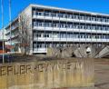 Bild: Bühner
Noch herrscht Corona-Ruhe am Kepler-Gymnasium in Weiden. Doch hinter den Mauern wird viel für Hochbegabte getan.