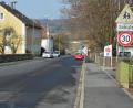 Bild: jr
Aktuelle Tempomessungen haben laut Bürgermeister Stephan Schübel ergeben, dass ein Großteil der Verkehrsteilnehmer in der Hauptstraße in Pechbrunn deutlich schneller fahre als 30 km/h, die dort vorgeschrieben sind.