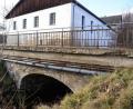 Archivbild: bey
Die Brücke über den Werkbach wird erneuert und deshalb gibt es Verkehrseinschränkungen.