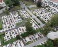 Archivbild: bey
Die Bestattungseinrichtungen der Großgemeinde Vohenstrauß, wie hier der Vohenstraußer Friedhof, bereiten Kämmerer Rainer Dotsch Sorgen. Die Defizite wachsen stetig.