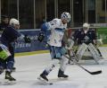 Archivbild: gb
Für die Blue Devils (Szene aus einer Partie gegen Lindau) stehen in der Hauptrunde der Oberliga Süd noch zwei Spiele auf dem Programm. Die Begegnung am Sonntag, 14. März, gegen den EC Peiting ist jedoch gefährdet, da beim ECP die Quarantäne erst am 13. März abläuft.