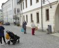 Bild: fsb
Kurz vor 10 Uhr bildet sich vor der Regionalbibliothek eine kleine Warteschlange.