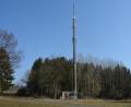 Bild: jr
Diese Mobilfunkstation bei Groschlattengrün will Vodafone an das Glasfasernetz anschließen. Die Verlegung der Kabel soll über Flurstücke erfolgen, die sich im Eigentum der Gemeinde Pechbrunn befinden.