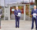 Bild: Polizeipräsidium Oberpfalz
Leitender Kriminaldirektor Robert Fuchs, Polizeipräsident Norbert Zink und Polizeivizepräsident Thomas Schöniger (von links) stellten die Kriminalstatistik 2020 vor.