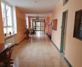 Bild: vsr
Bald erstrahlen die Räumlichkeiten der Grundschule Krummennaab in neuen, frischen Farben.