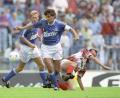 Bild: Mark-Oliver Multhaup
Von allen Vereinen, für die Günter Güttler in der Bundesliga spielte, war die Station beim FC Schalke 04 die aufregendste. Die Szene zeigt ihn in der Auftaktpartie der Bundesligasaison 1992/93, die der FC Schalke gegen die SG Wattenscheid 09 mit 3:4 verlor.