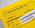 Symbolbild: Rolf Vennenbernd/dpa
Die ersten Dosen mit dem Vakzin von Astrazeneca wurden im Landkreis am 9. Februar verabreicht, also deutlich früher als auf diesem Impfpass vermerkt. Seit Montag ist ein Impfstopp verhängt.