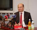 Bild: gib
Albert Füracker bei einem früheren Besuch im Regensburger Presseclub. Am Mittwoch stellte er sich den Fragen der Journalisten online.