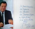 Bild: e
Der damalige bayerische Ministerpräsident Franz Josef Strauß trug sich am 26. Juli 1982 bei seinem Besuch in Kümmersbruck in das Goldene Buch ein und verfasste eine persönliche Widmung.