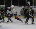 Bild: gb
Die Blue Devils (im Bild Louis Latta, Mitte) stehen nach der Spielabsage vor dem vorzeitigen Aus in den Pre-play-offs.