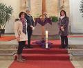 Bild: twi
Die Lektorinnen Anita Wiesent und Maria Krös sowie die Frauenbundvorsitzende Maria Schlögl gestalteten eine Kreuzwegandacht zur Pandemie