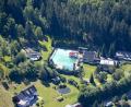 Bild: mür
Auch wenn heuer coronabedingt kein Badebetrieb im Freibad Altglashütte stattfinden konnte, hatte der Förderverein dennoch viel Arbeit mit der Pflege des Geländes.