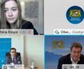 Bild:  Tobias Kober/exb
Nina Ringer (oben links) bei der Videokonferenz zum bayerischen Kinder- und Jugendgipfel, hier im Gespräch mit Ministerpräsident Markus Söder (unten rechts) und Gesundheitsminister Klaus Holetschek (unten links).