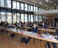 Bild: as
Mit Masken und gebührendem Abstand traf sich der Kreistag diesmal in der Stadthalle Erbendorf.