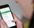 Symbolbild: Roland Weihrauch/dpa
Eine App könnte den Überblick über die Verbindungen und Tarife im Öffentlichen Nahverkehr im Landkreis verbessern. Kosten und Möglichkeiten sollen geprüft werden, beschloss der Ausschuss für Kreisentwicklung.