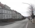 Bild: wro
Die Häuserzeile an der Marienstraße ist Eigentum der Marktgemeinde Fuchsmühl. Einstimmig befürwortete der Gemeinderat die sukzessive Sanierung der Häuser.