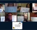 Screenshot: Johannes Werner/exb
Die Schülergruppe der Feuerwehr übt online.
