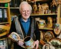 Bild: Portner
Ludwig Berger (80) verbringt nach wie vor gerne Zeit in seiner kleinen Hobbywerkstatt. Hier gibt es das Modell des Weltrekord-Bierkruges gleich in mehreren Ausfertigungen.