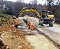 Bild: jp
Beim Ausbau der Gemeindeverbindungsstraße zwischen Utzenhofen und Kastl wird die Wasserleitung für das Baugebiet Kastl-Süd II gleich mit verlegt. Der Gemeindehaushalt 2021 sieht dafür entsprechende Mittel vor.