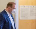 Archivbild: Armin Weigel
Christian Schlegl, früherer Regensburger Oberbürgermeister-Kandidat der CSU, geht in den Verhandlungssaal im Landgericht.
