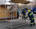 Bild: Friedrich Kristel/exb 
Beim Abbau der Kontrollstelle war die Unterstützung des Technischen Hilfswerks gefragt.