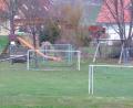 Bild: fjo
Etwas Besonderes ist der Spielplatz im Waidhauser Ortsteil Hagendorf bislang nicht. Die Vorbereitungen für ein ganz besonderes Areal mit vielen neuen Ideen sehen aber noch heuer einer Verwirklichung entgegen.