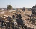 Bild: hbe
Zwei Drittel der Soldaten, die jetzt verlegen, haben Einsatzerfahrung in Afghanistan. Bei den Aufträgen handelt es sich um klassische Logistikaufgaben: Versorgung, Transport und Instandsetzung für das 20. deutsche Einsatzkontingent.