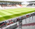 Bild: Axel Heimken
Stadion-Tristesse auf dem Hamburger Kiez. Für Fußballfans ist die Lockdown-Phase ohne Stadionbesuch eine schwere Zeit. Wie halten sich junge Oberpfälzer Anhänger über Wasser?